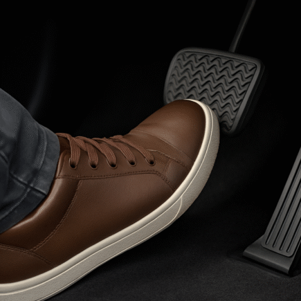 Como Funcionam os Sistemas Regenerativos nos Freios de EVs?